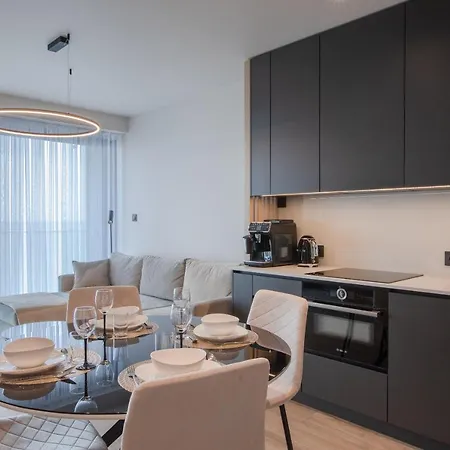 Appartement Hevenia 7 *